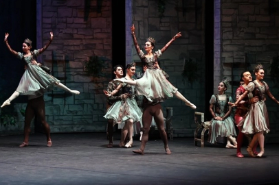 Denizli’de Opera ve Bale Günleri ‘Kuğu Gölü’ ile görkemli final yaptı