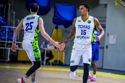 Tofaş’ın yıldız oyuncusu Lynn Kidd 6 hafta parkelerden uzak kalacak