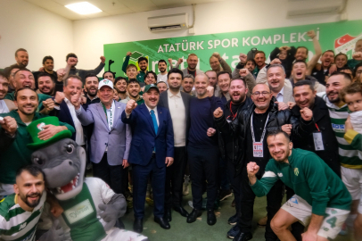 Bursaspor taraftarına deplasman desteği... Otobüs sözleri peş peşe geldi