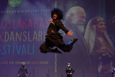 Dünyanın bütün renkleri Denizli’de buluştu