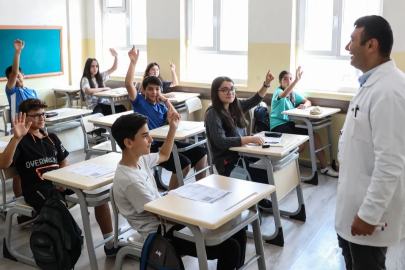 Derslerin saatleri değişti! Resmi Gazete’de yayımlandı