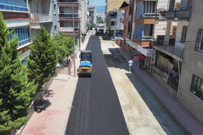 Manisa Alaşehir'in yollarında 'sıcak' çalışma