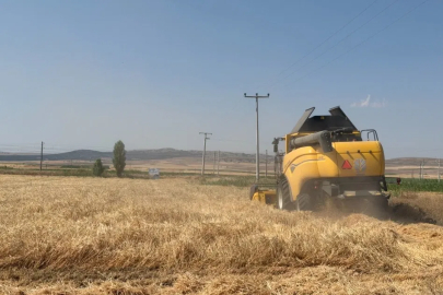Eskişehir'de 77 tonluk arpa hasadı