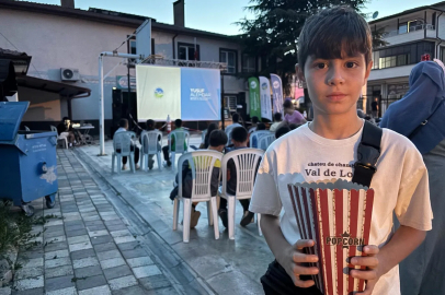Sakarya'nın Yaz Sineması ilçelerde yaz akşamlarına renk katıyor