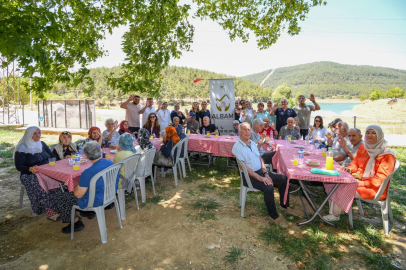 Bursa Osmangazi’den alzheimer hastalarına anlamlı etkinlik