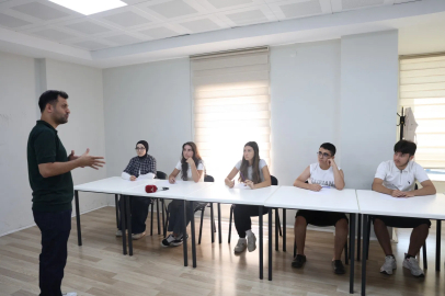 Bursa Osmangazi’den gençlere ücretsiz LGS desteği