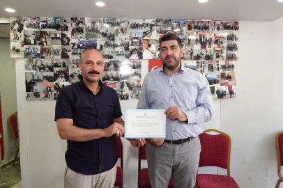 AK Parti Mardin İl Başkanı Mehmet Uncu sahada