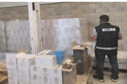 Antalya’da binlerce kaçak içki ve tütün ürünü ele geçirildi