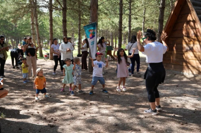 Antalya’da doğada aileler keyifli anlar yaşadı
