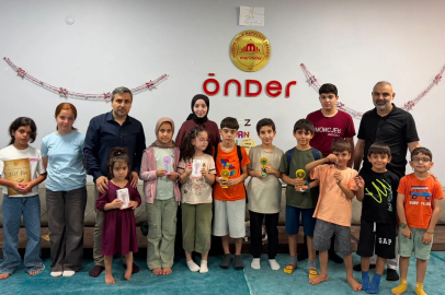 Mardin Önder’den Kur’an-ı Kerim’e geçen miniklere teşvik