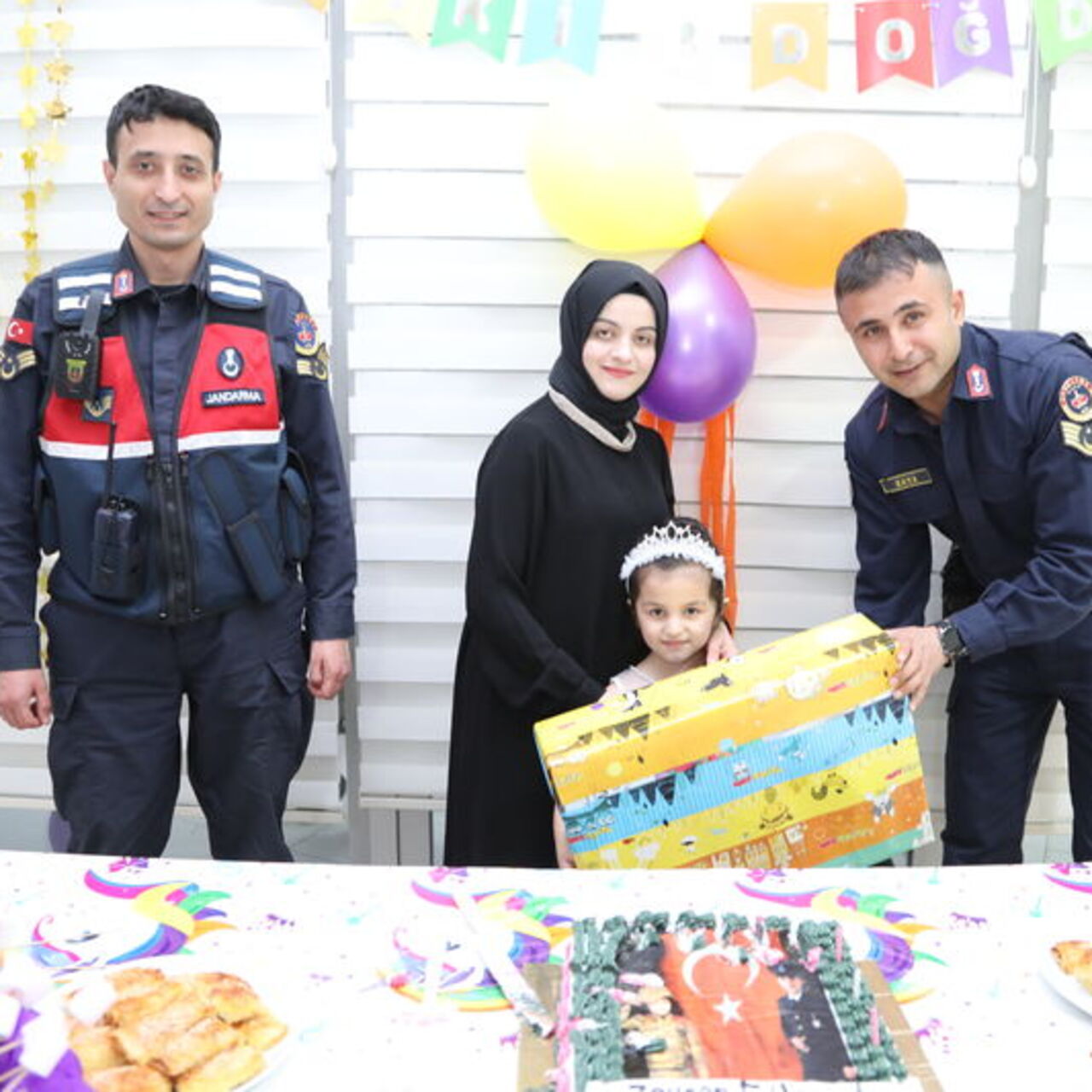 Samsun’da şehit kızına doğum günü sürprizi