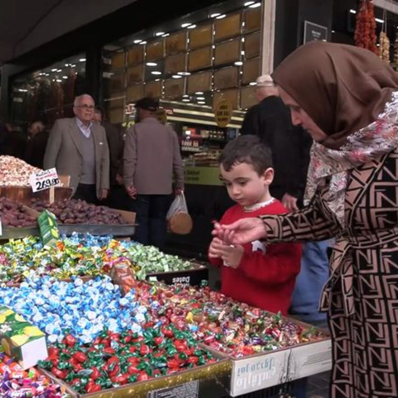 Tarihi Ulus Hali’nde bayram yoğunluğu