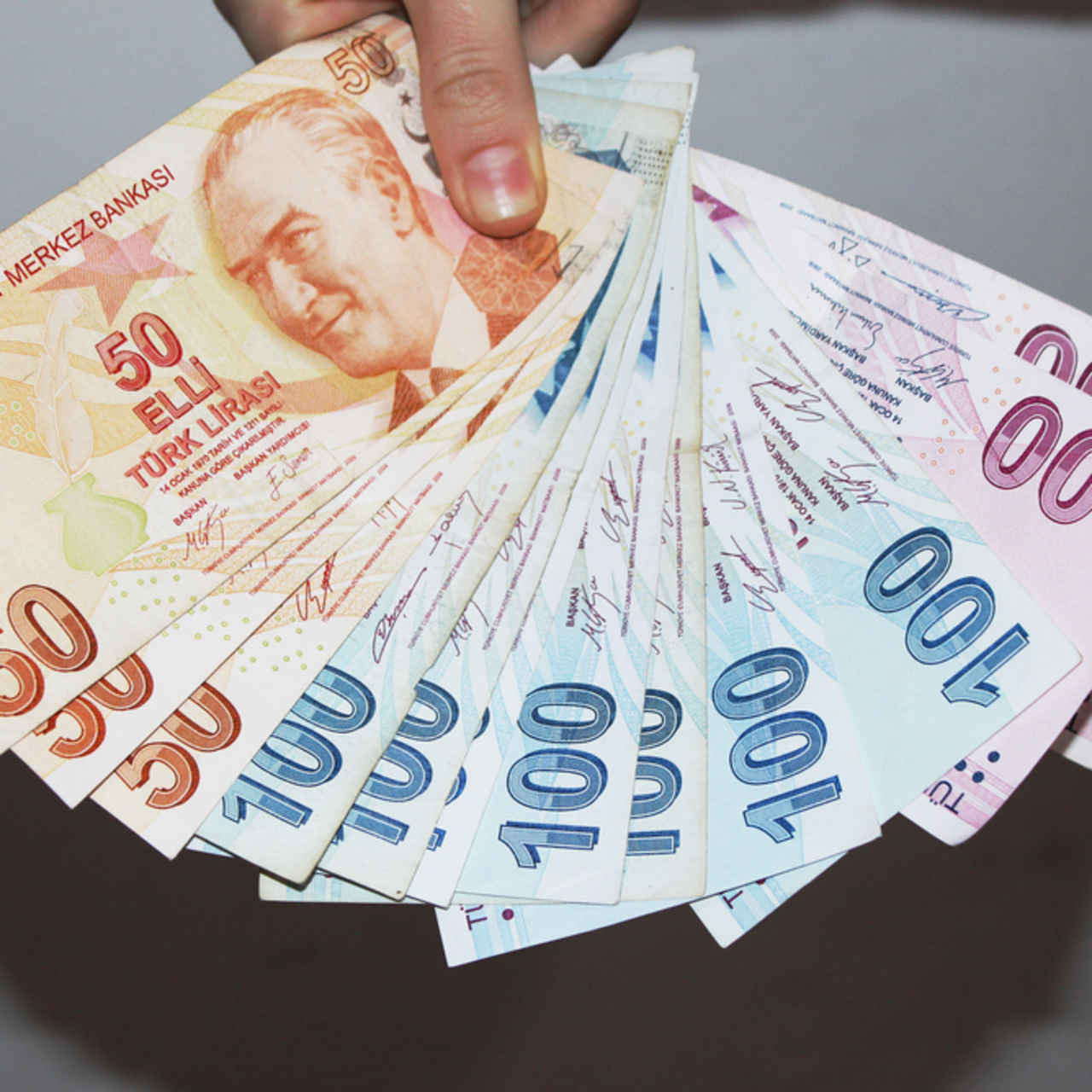 Nisan evde bakım maaşı yattı mı?