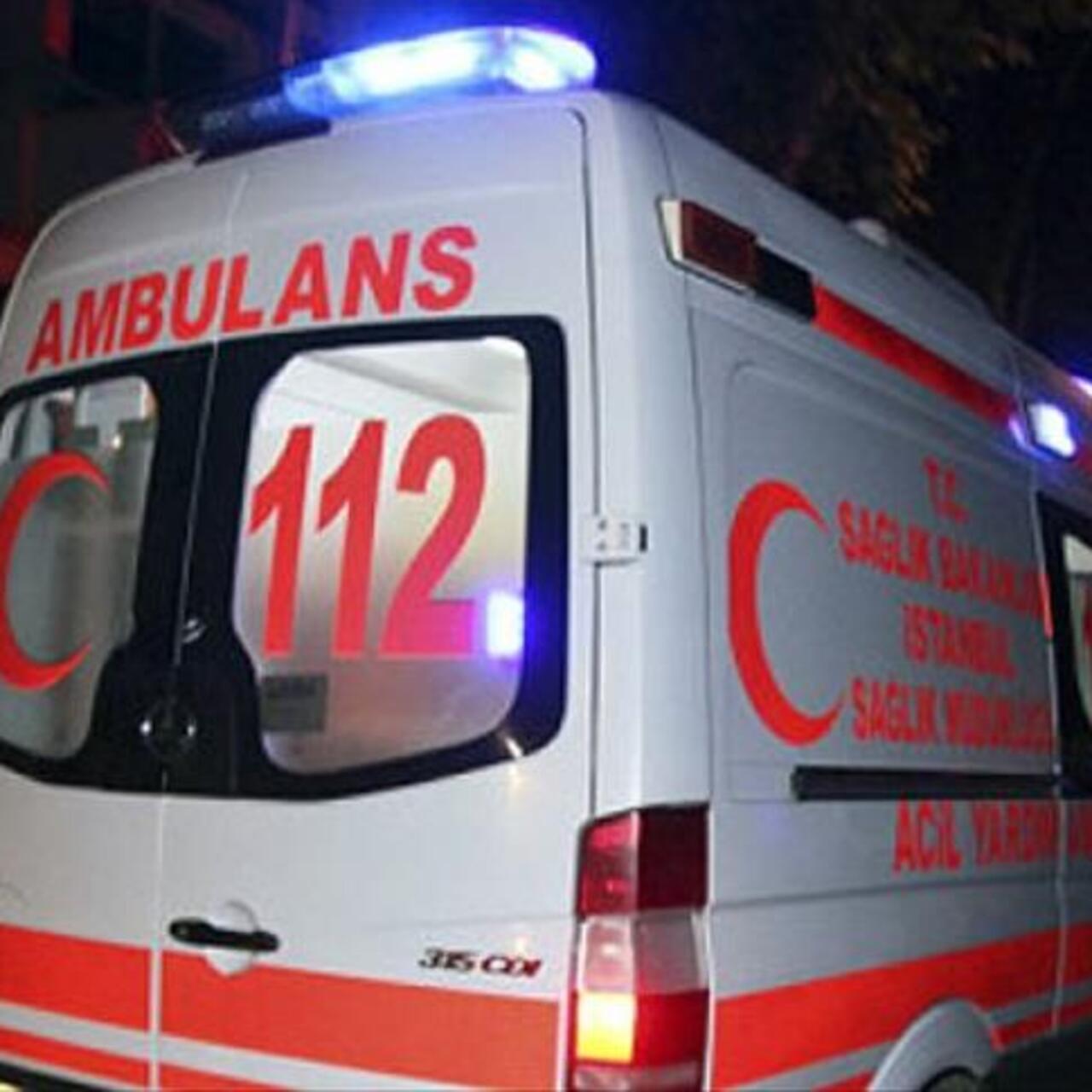 Pikap belediye temizlik görevlisine çarptı