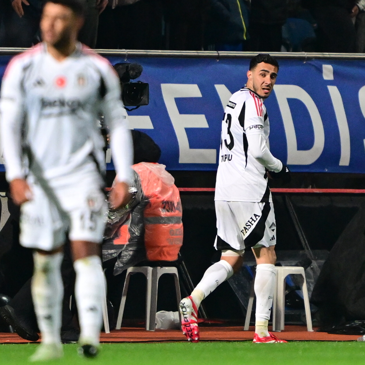 Beşiktaş’ta stoper krizi!