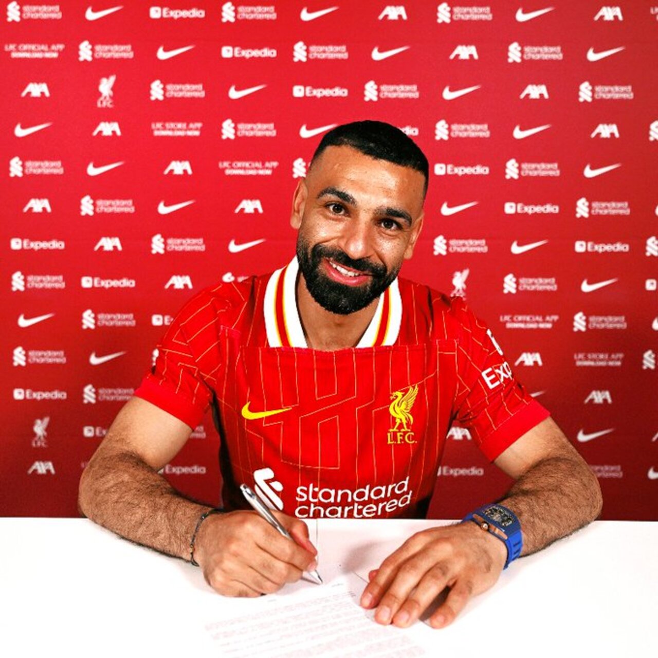 Salah, Liverpool’da kaldı!