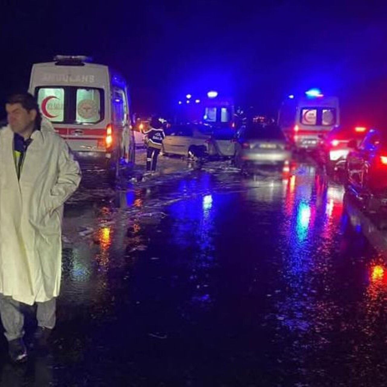 Aksaray’da 12 araçlık zincirleme kaza: 10 yaralı
