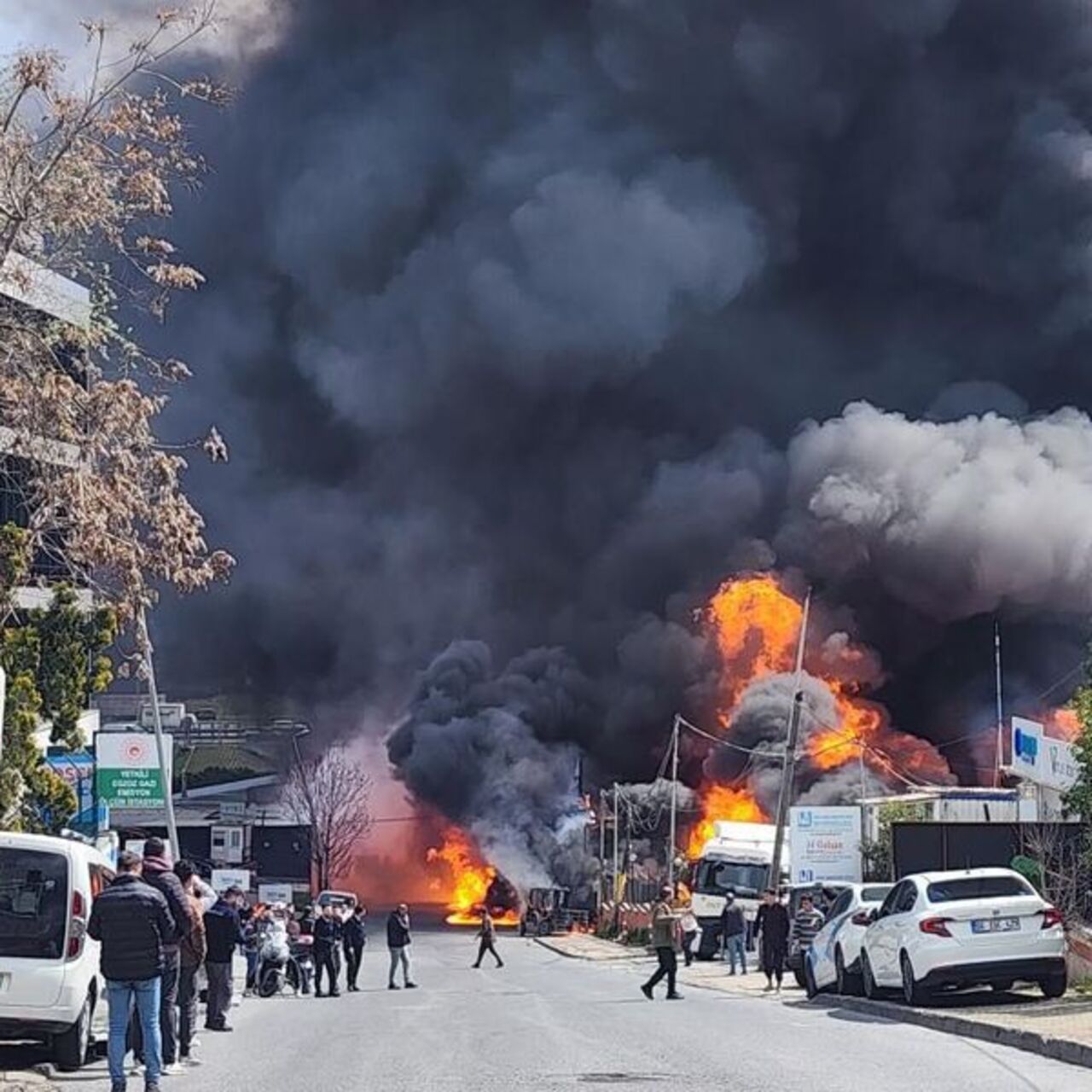 İstanbul’da kimya deposunda yangın!