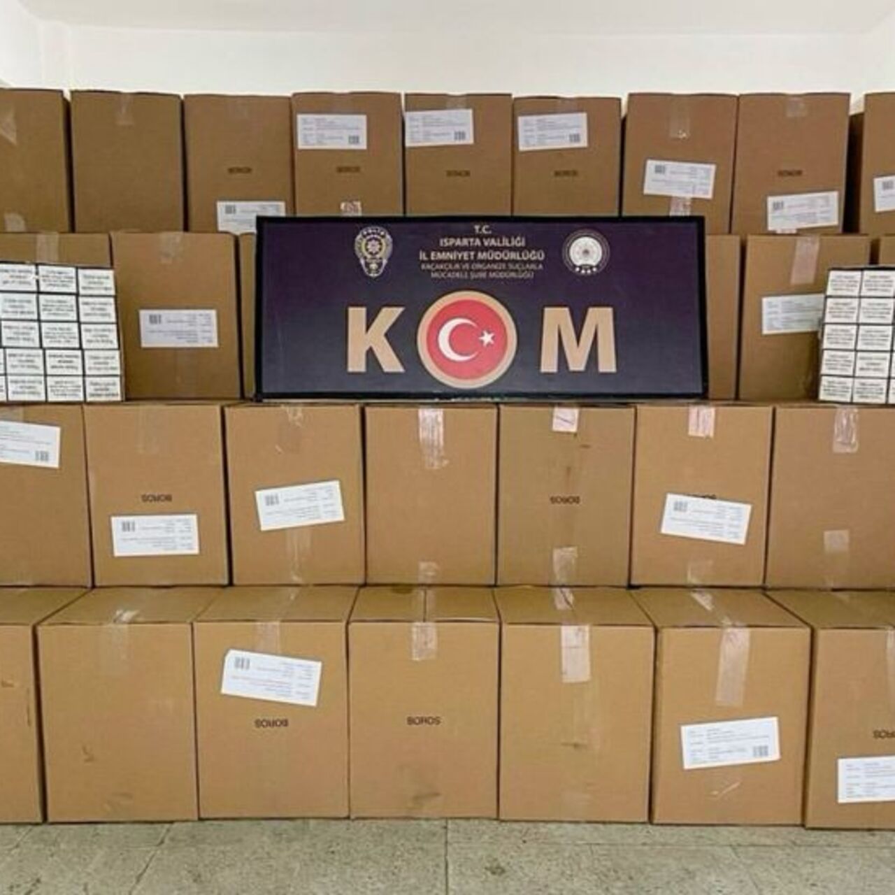 1 milyon kaçak makaron ele geçirildi