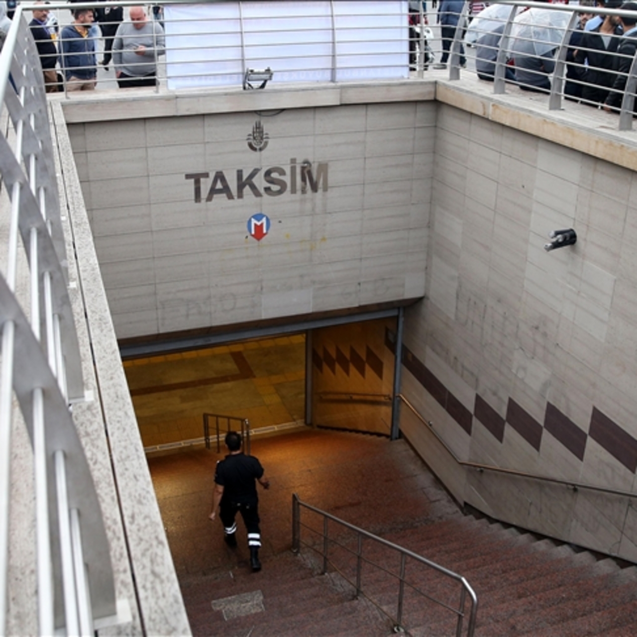 Taksim-Şişhane metro durağı açık mı?