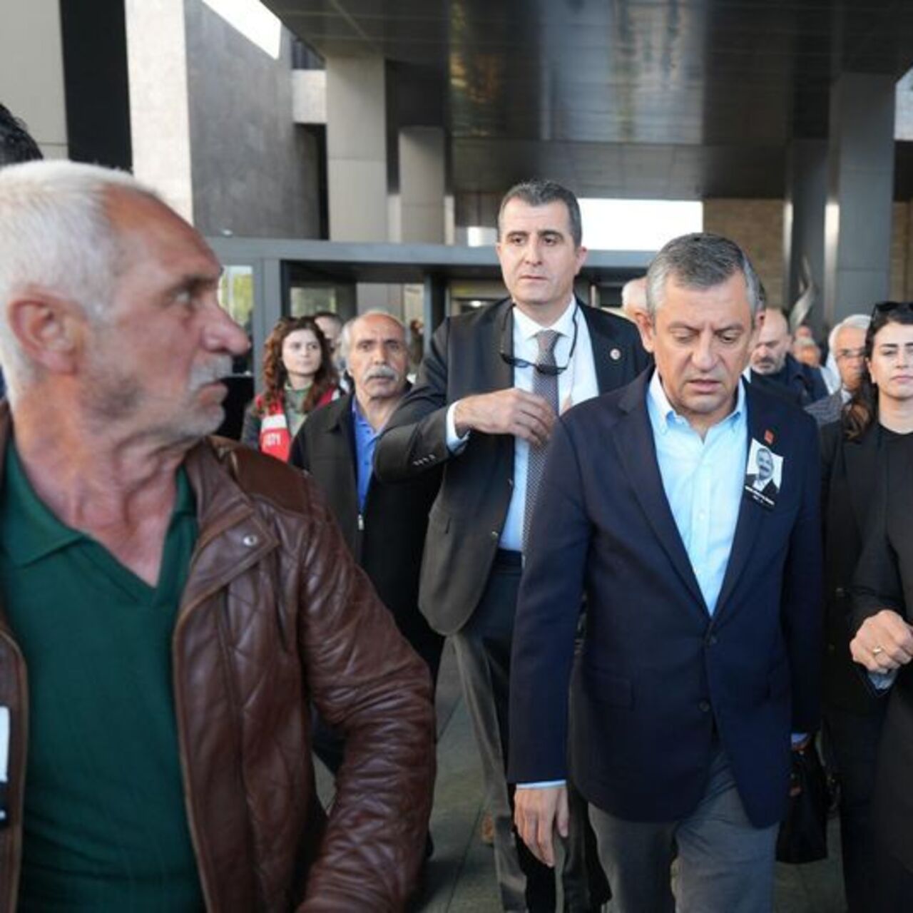 Ünlüler saldırıyı kınadı