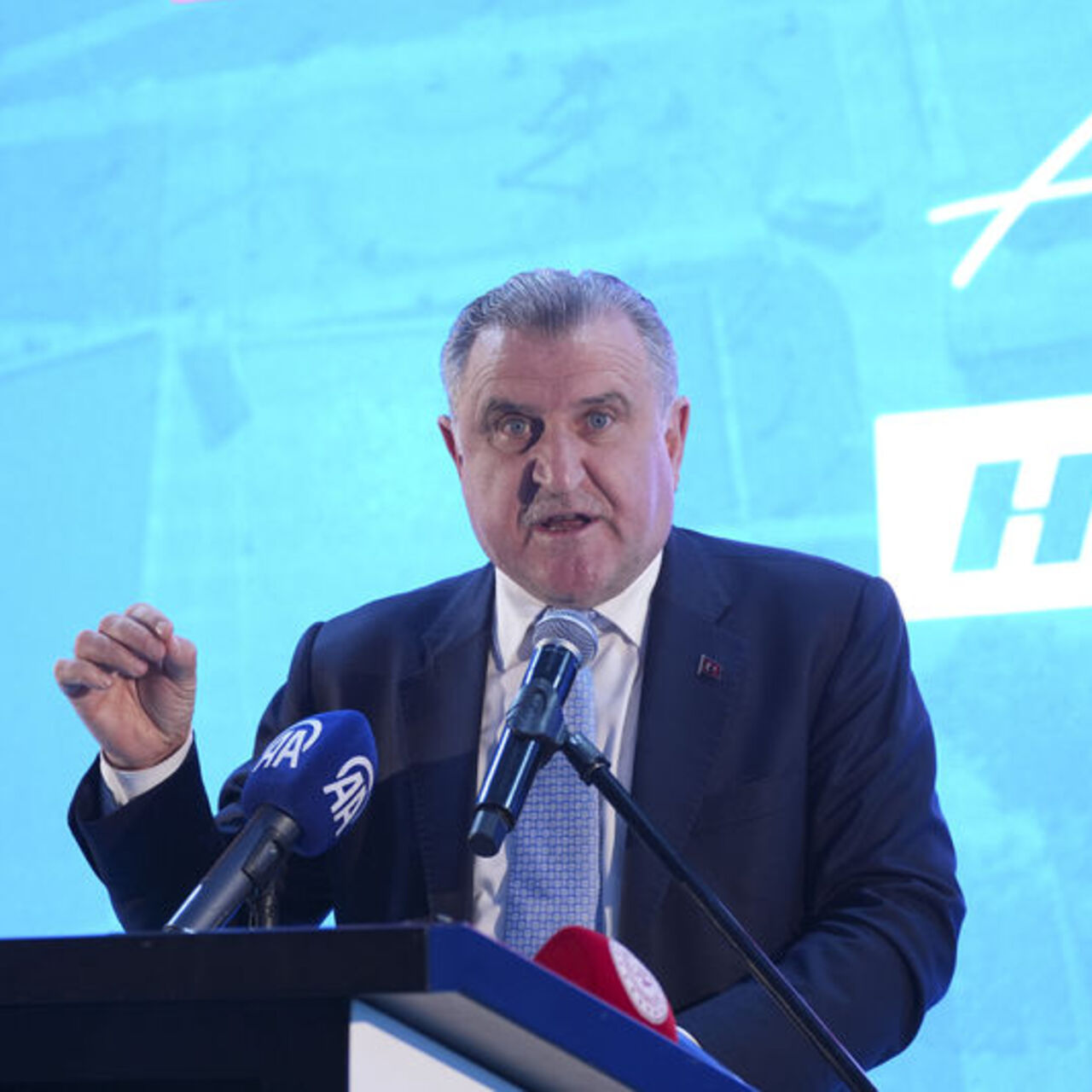 Bakan Bak: Gurur verici!