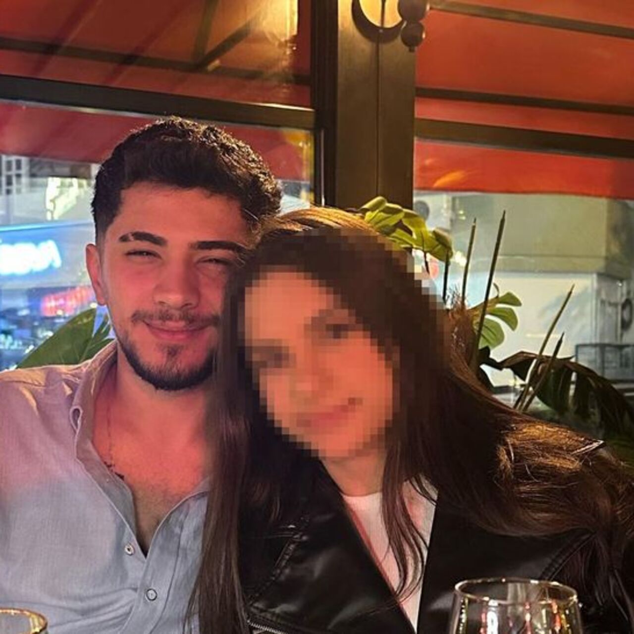 “Beni dövüyor” diye mesaj attı! Genç kız cinayetten tutuklandı!