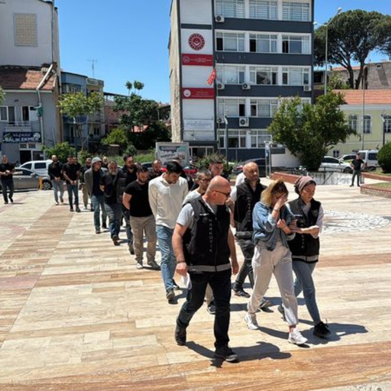 Aydın’da uyuşturucu operasyonu: 15 tutuklama