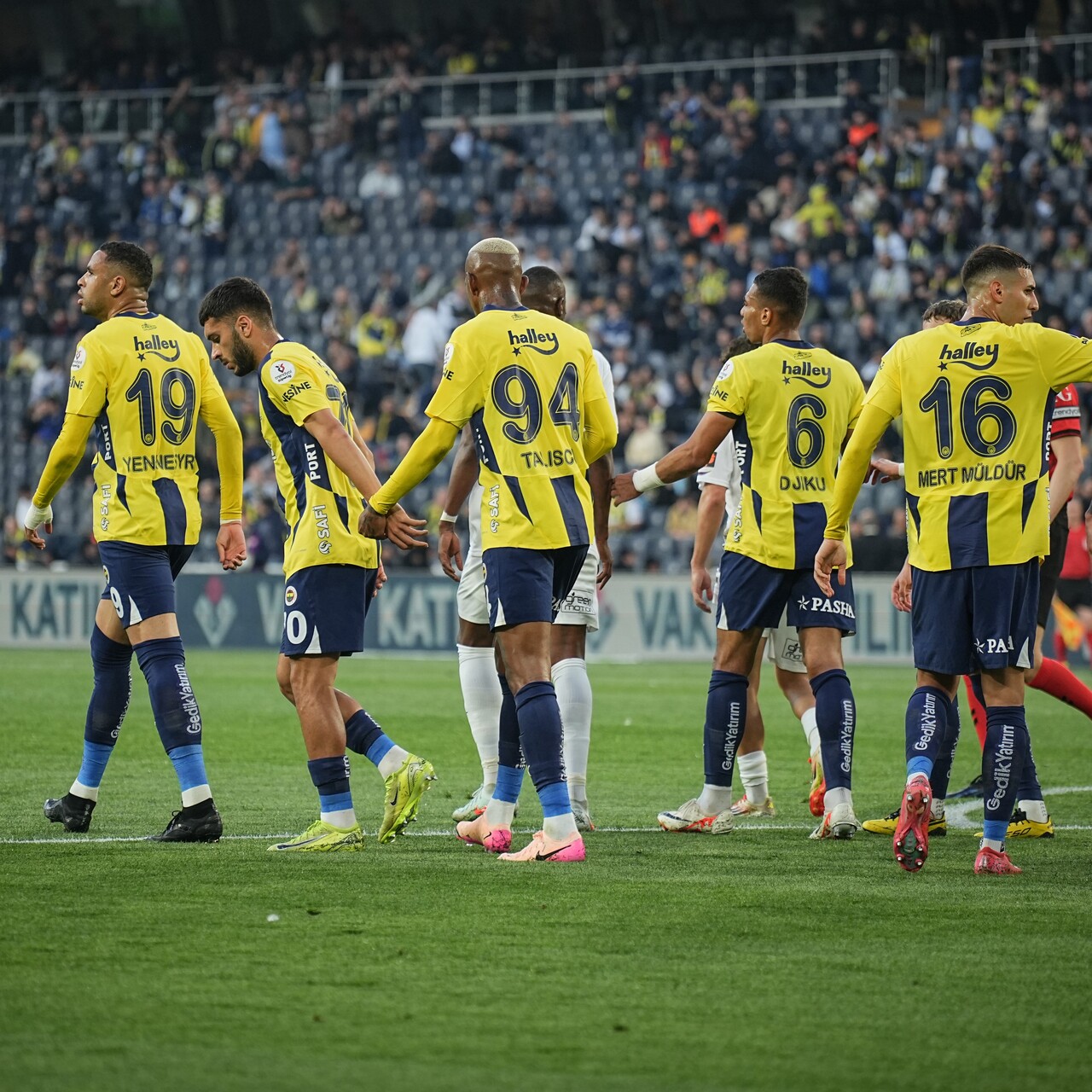 Fenerbahçe Eyüpspor’u devirdi!