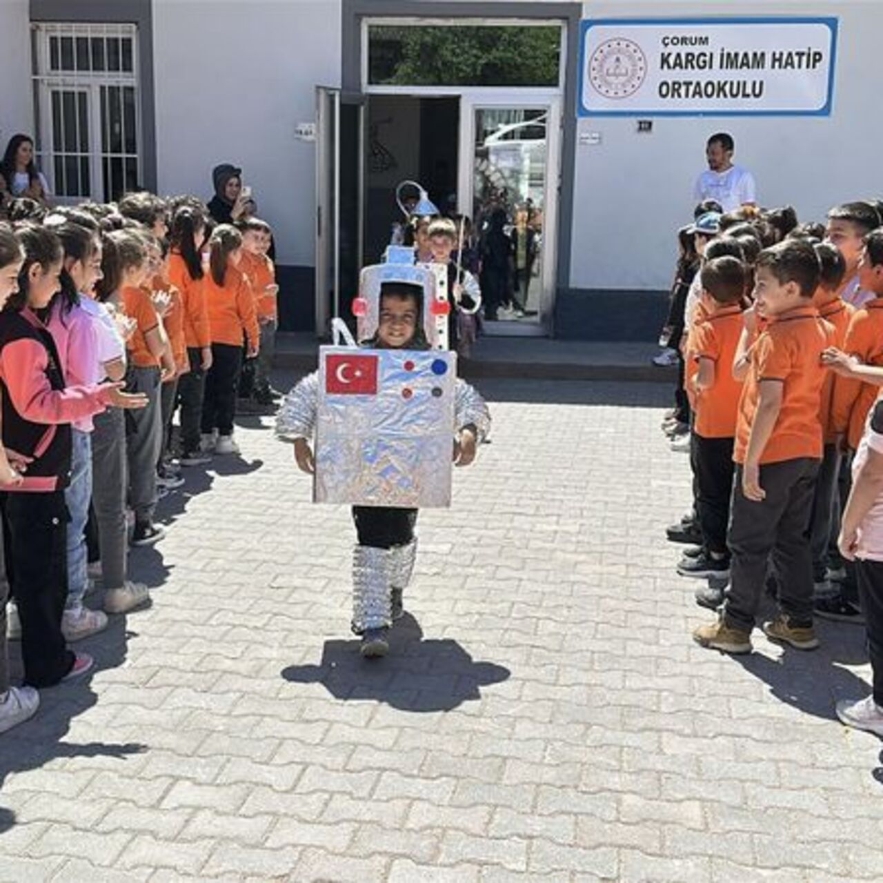 Kargı’da geri dönüşüm defilesi