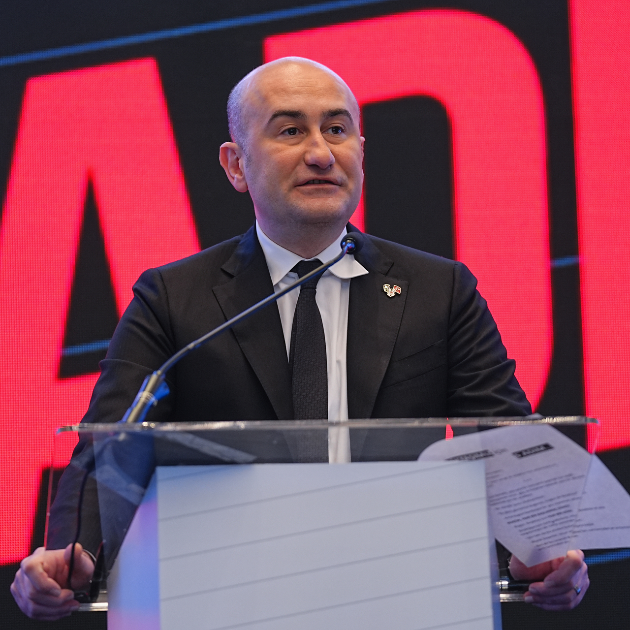“Bardağın dolu tarafına bakmalıyız”