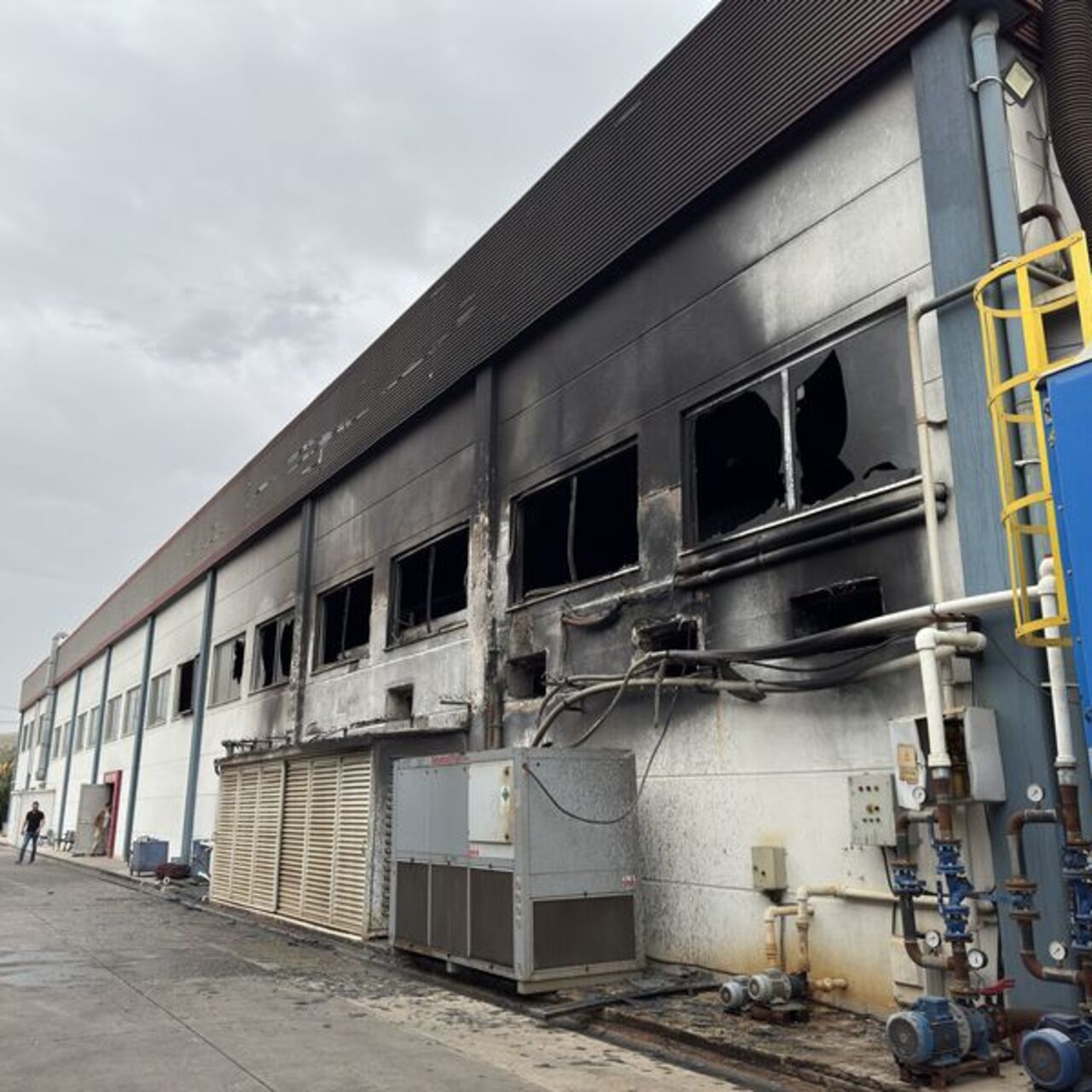 Balıkesir’deki fabrika yangını söndürüldü