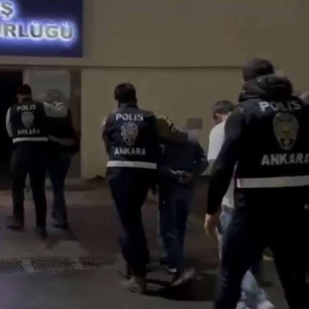 Ankara’da kumara ‘rest’ operasyonu: 15 gözaltı