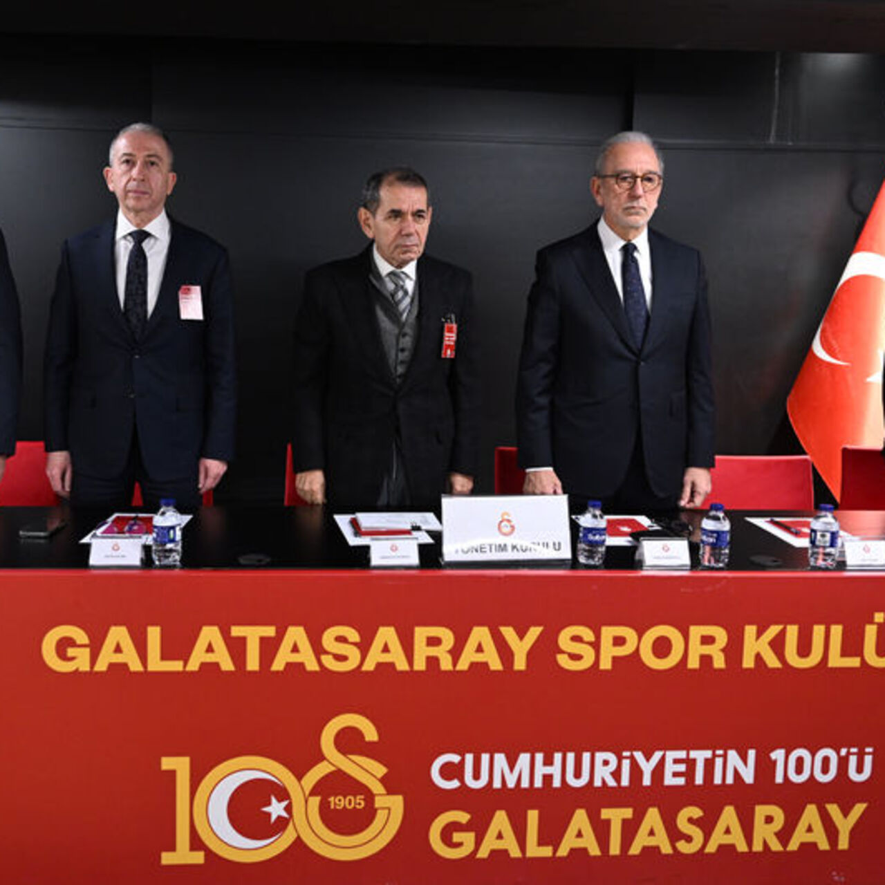 Galatasaray’da divan kurulu yarın toplanacak