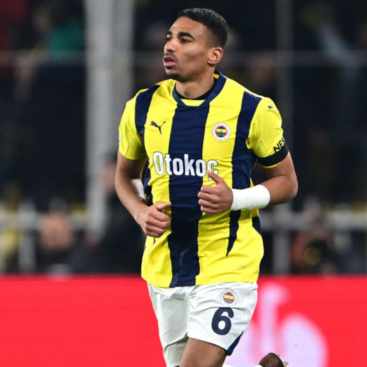 Alexander Djiku’dan sert açıklama!