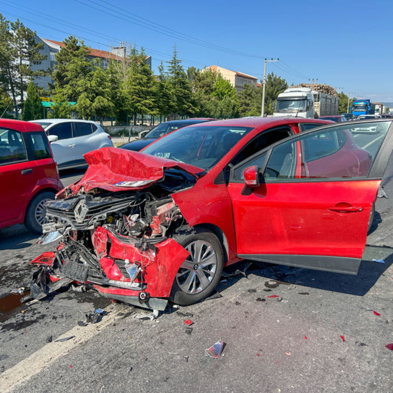 Uşak’ta zincirleme kaza: 7 yaralı