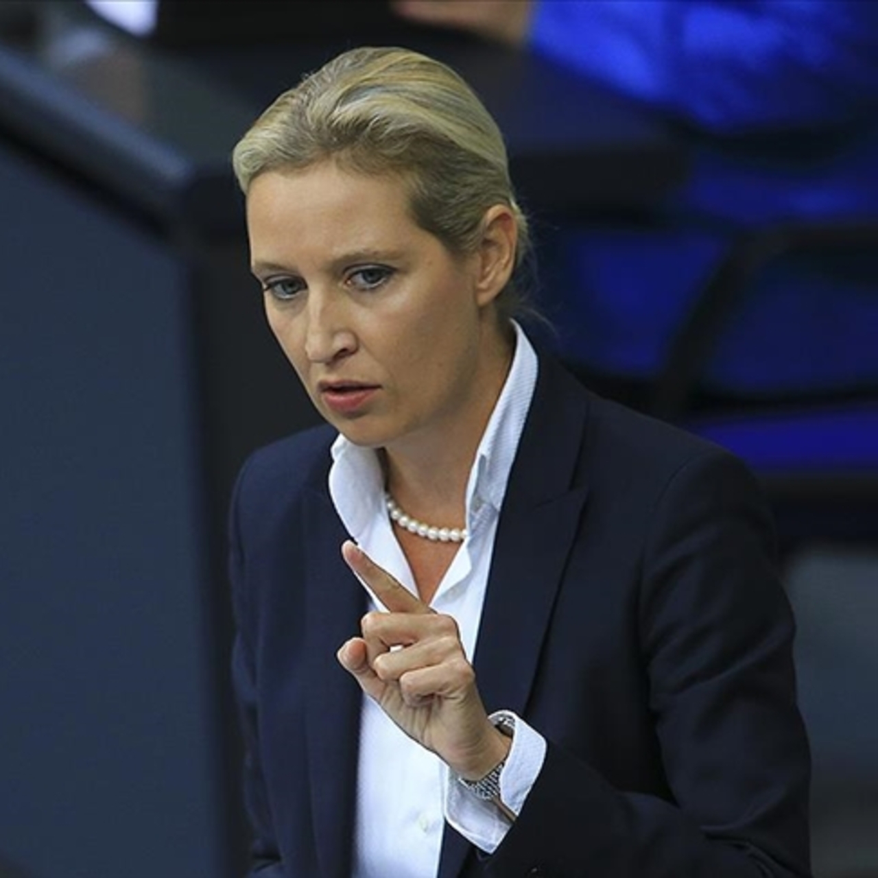 Son ankete göre Almanya halkının yüzde 48’i aşırı sağcı AfD’nin yasaklanmasını destekliyor