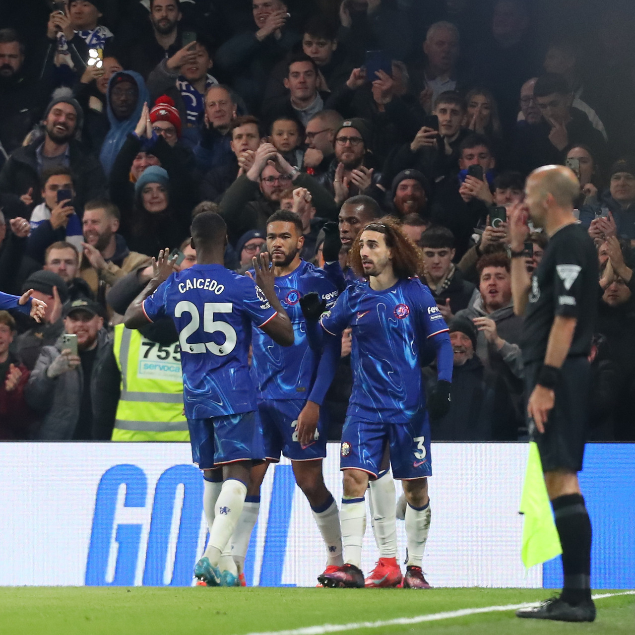 Dev maçta kazanan Chelsea!