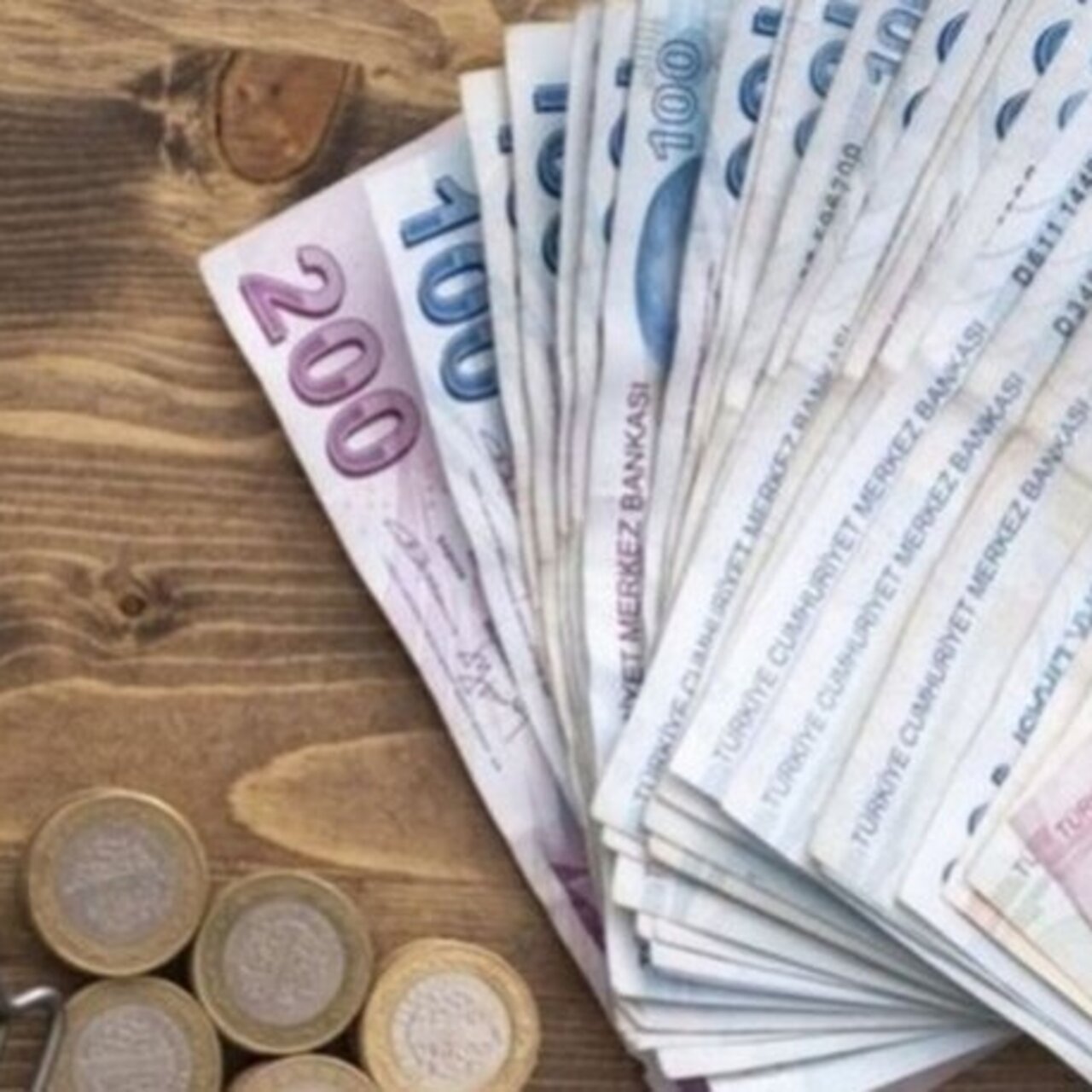 Memur ve emekli maaşı bayramdan önce yatar mı?