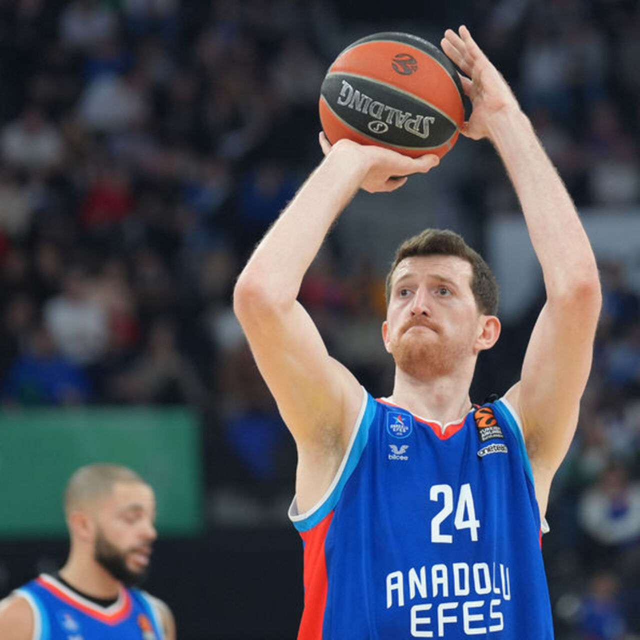 A. Efes’te Ercan Osmani’nin sözleşmesi uzatıldı!