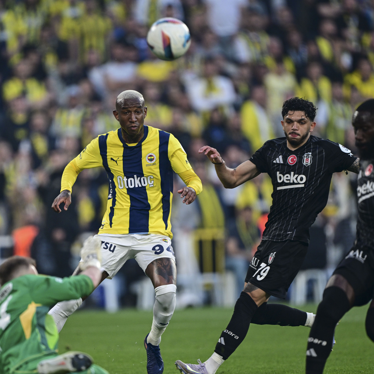 Talisca ilk kez eski takımına karşı!