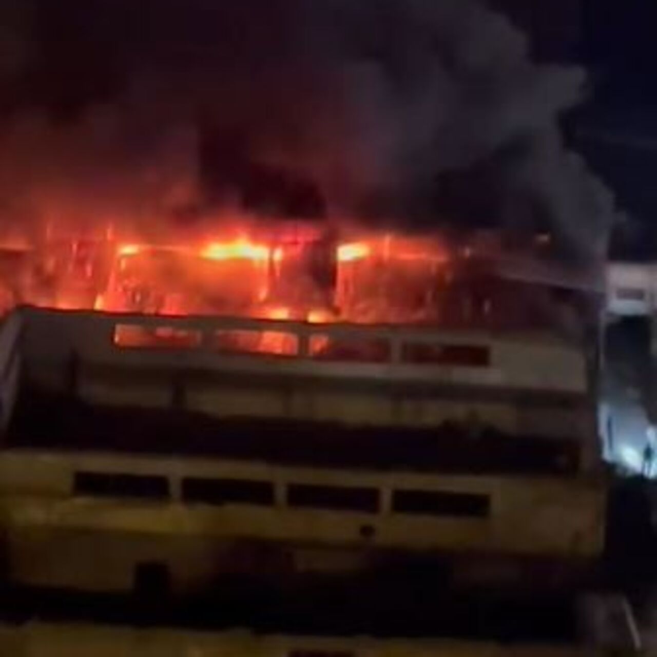 Kayseri’de mobilya atölyesinde yangın