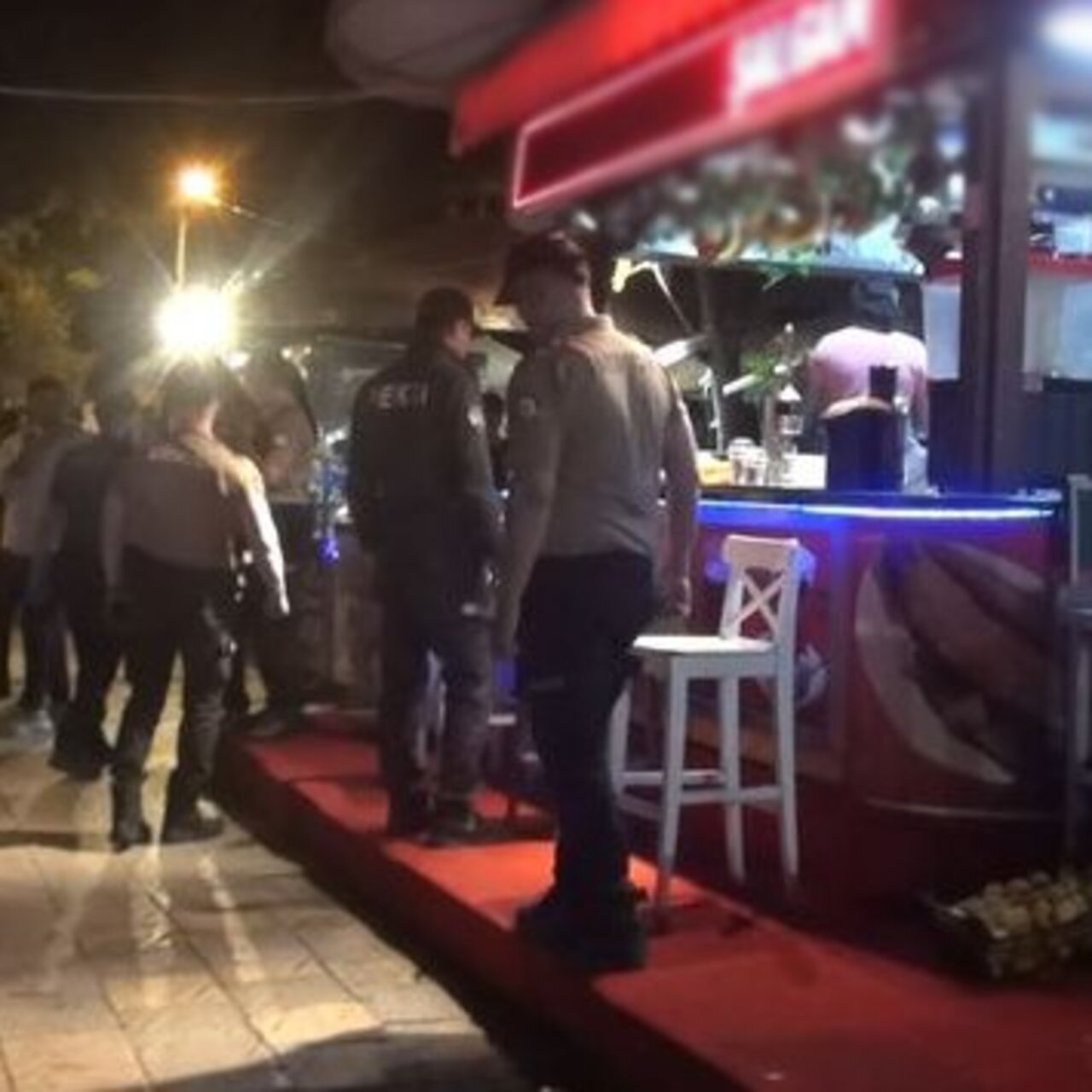 Eski eşini öldürüp, kendini ağır yaralı