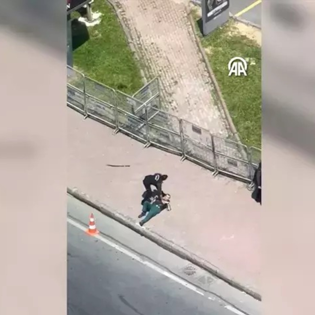 İsrail’in İstanbul Başkonsolosluğu önünde silah sesleri