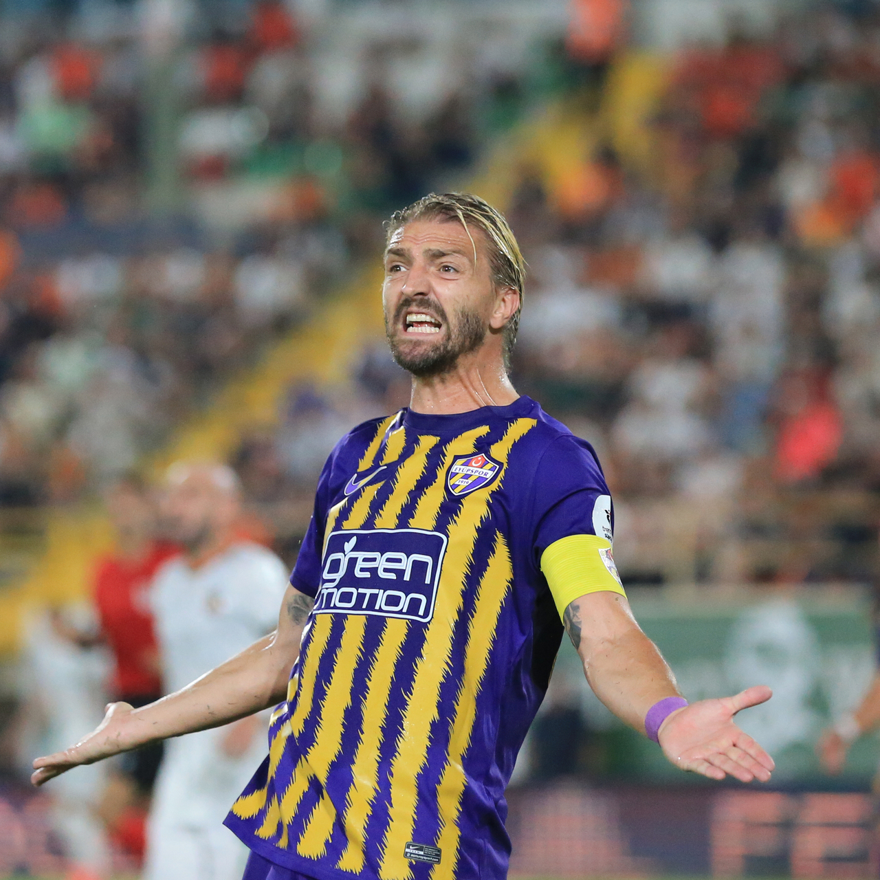 Futbolu bıraktı mı? Menajeri duyurdu