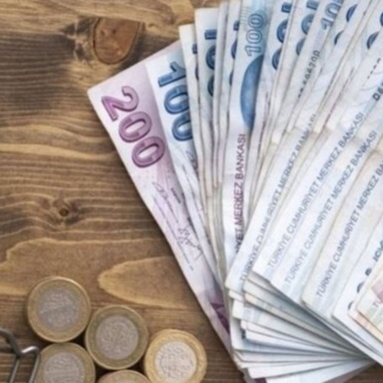 Asgari ücrete ara zam gelecek mi?