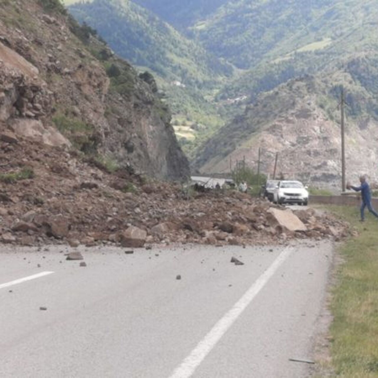 Gümüşhane’de heyelan meydana geldi