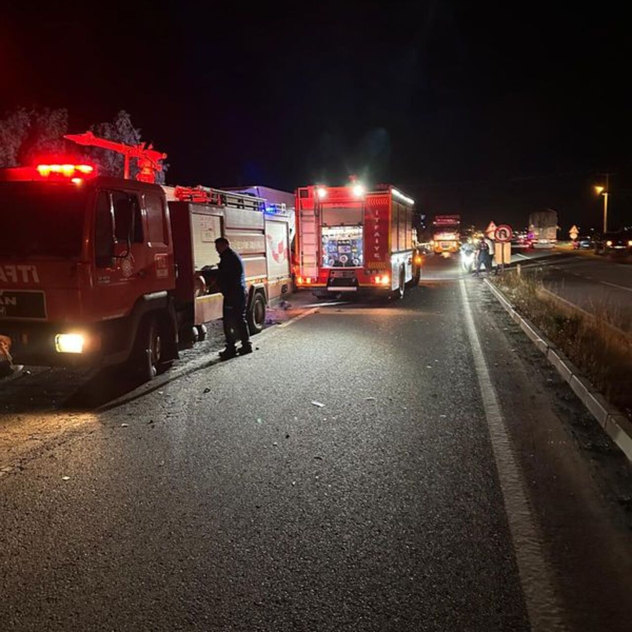 Ayvalık’ta zincirleme kaza: 5 yaralı
