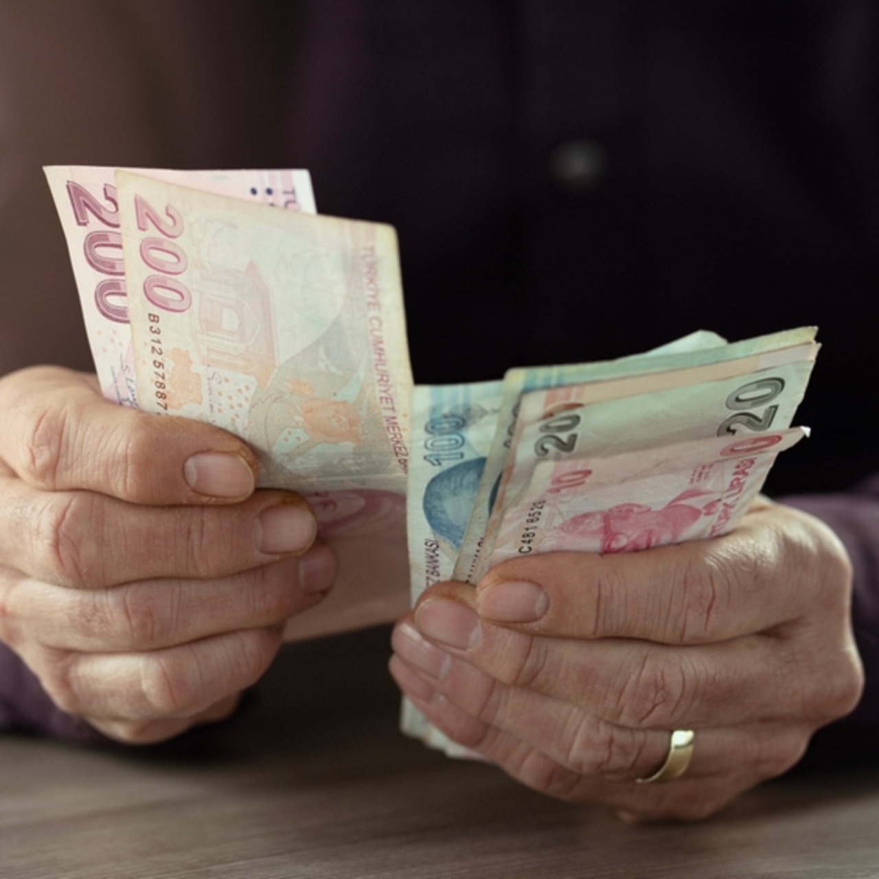 Yaşlı ve engelli aylığı bugün ödeniyor!