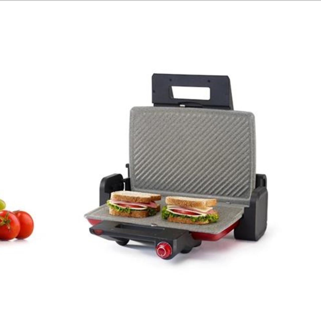 Tost makinesi nasıl temizlenir?